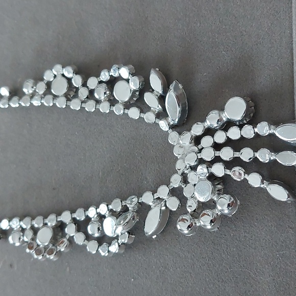 Vintage Rhinestone AB Crystal Unique Necklace - Picture 7 of 7